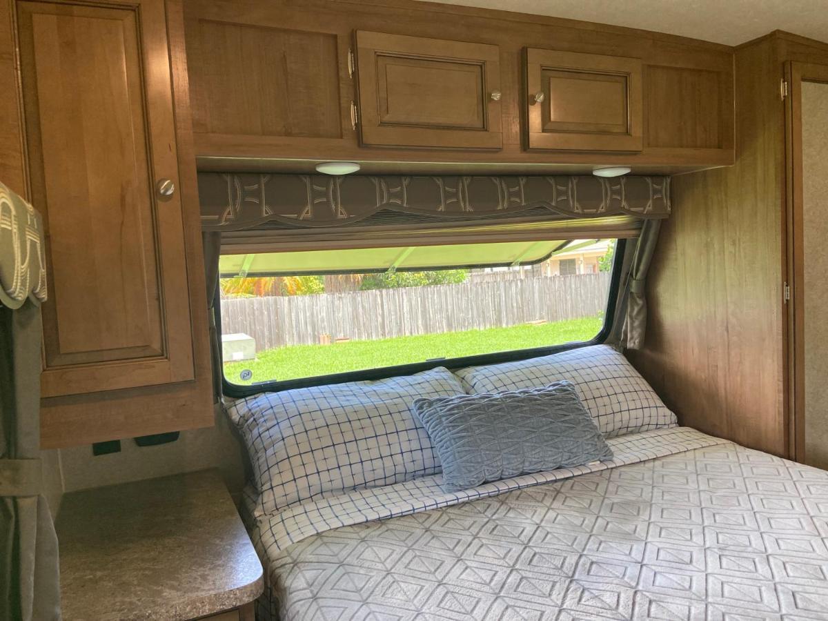 Cozy Camper - Free Parking Ξενοδοχείο Μαϊάμι Εξωτερικό φωτογραφία